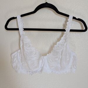 Bali Bra 40C  White Lace Unlined Embroidered Underwire Adjustable Strap Coquette
